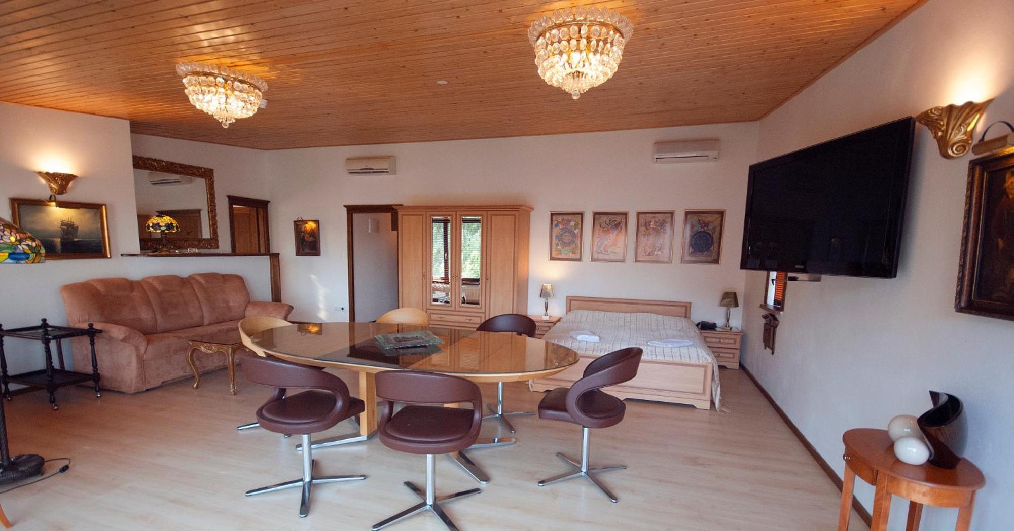 ברטיסלאבה Panoramic Castle Suite With Free Private Parking מראה חיצוני תמונה